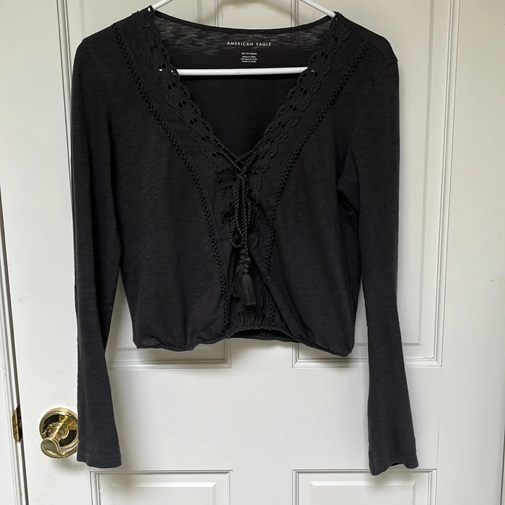 American Eagle Outfitters Tie Up Lace Long Sleeves Top